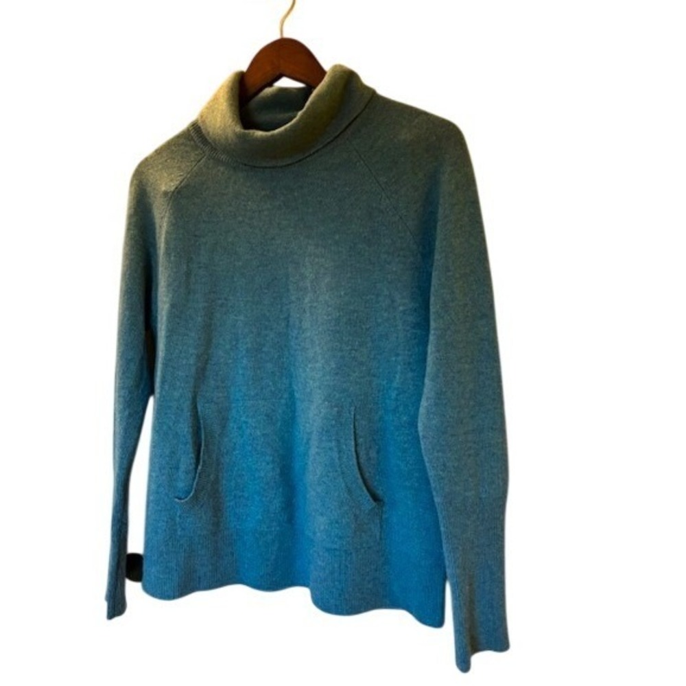 Max Studio Women's Teal 100% 2-Ply Cashmere Turtleneck Sweater Front Pocket S